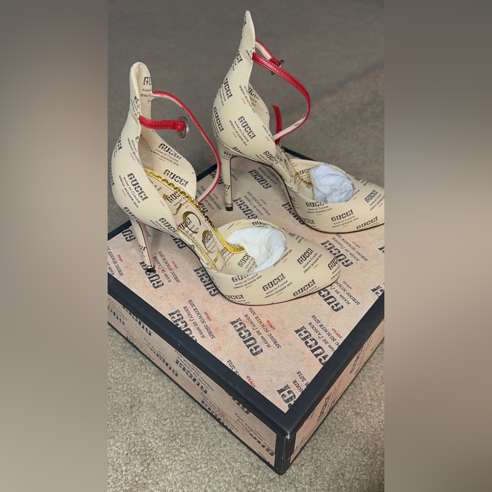 100% AUTHENTIC GUCCI HEELS